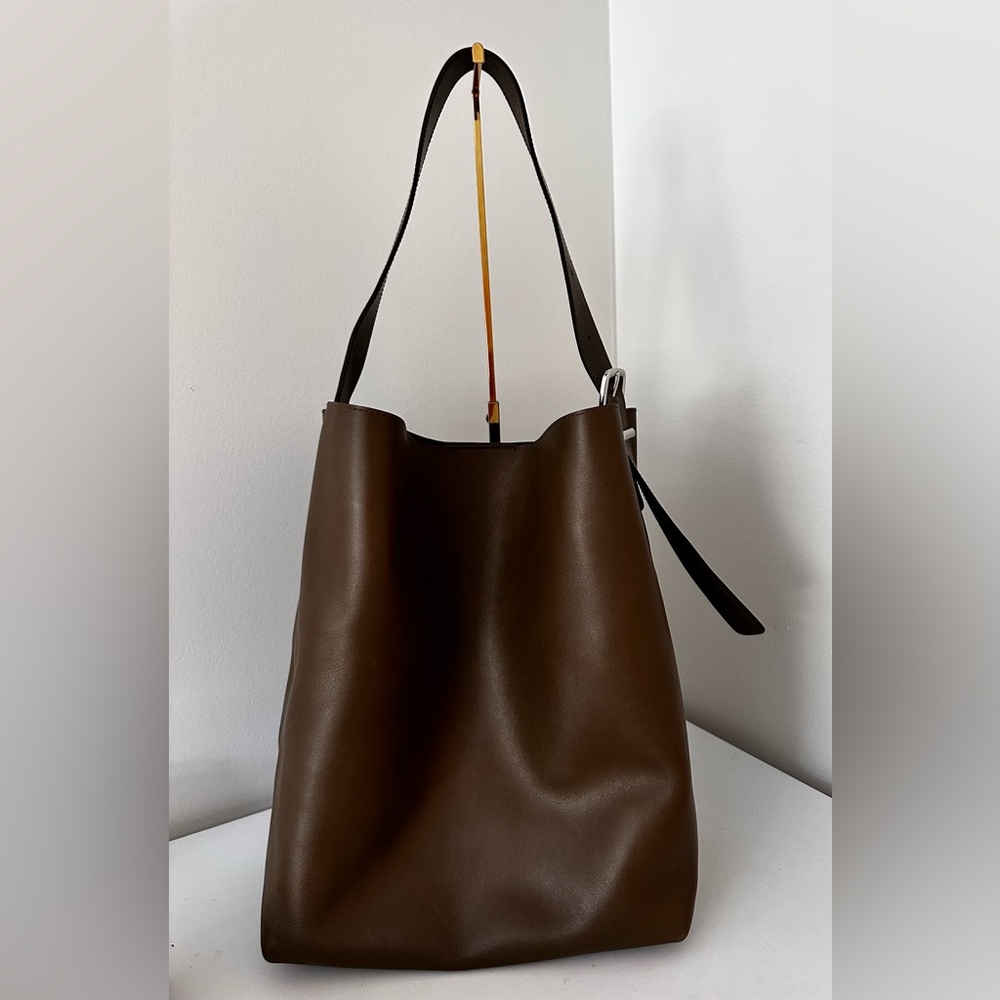 Madewell aged olive XL bucket tote - Picture 3 of 15